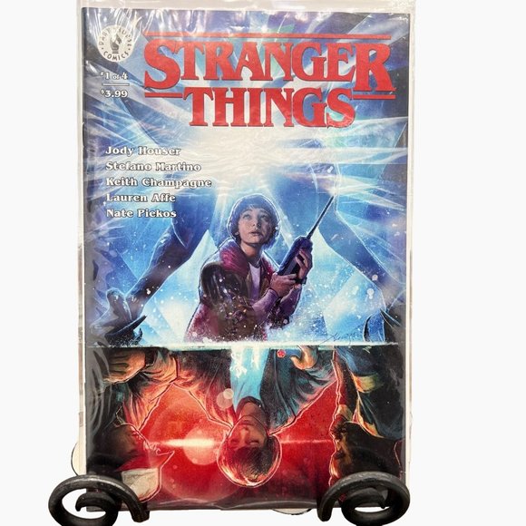 Stranger Things Comic Book Volume 1 of 4 2018 - Picture 1 of 6